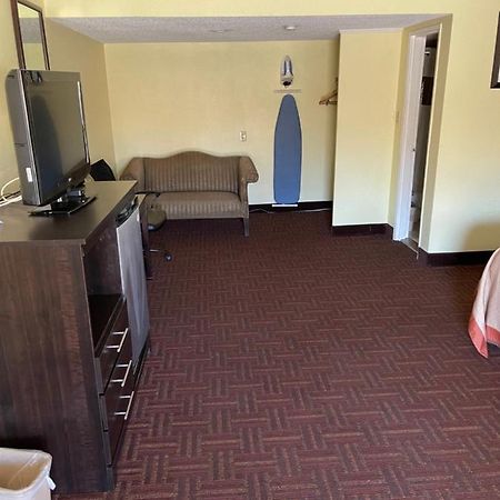 Royal Inn Bellmawr Ngoại thất bức ảnh